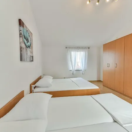 New Near Beach - Zitna X - Ae1541 Vir
