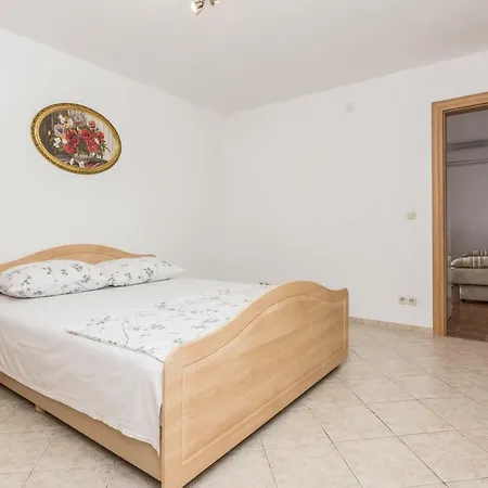 New Near Beach - Zitna X - Ae1541 * Vir